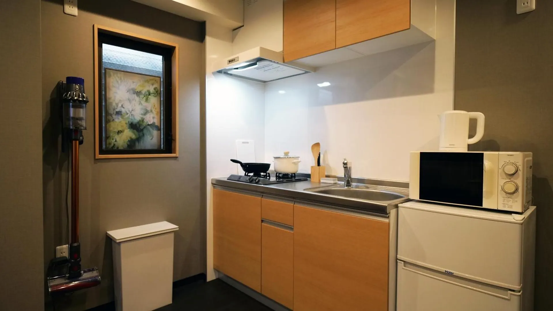 Apartment Charming Guesthouse In The Heart Of Okubo 丶steps To Metro And Convenient Travel! Yos4 Tokyo Japan